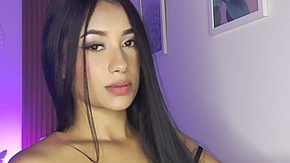 Lucy Owens on SkyPrivate