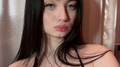 Watch JannyXoXo live on cam on SkyPrivate