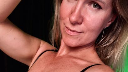 HotKatnessHot - fist