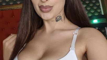 VallerieJones on SkyPrivate