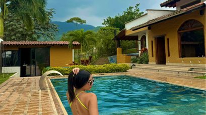 Isabella Hill on SkyPrivate