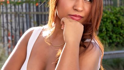 Emily Luxe on SkyPrivate