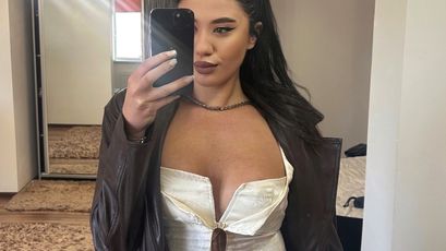 Faylinne Doll on SkyPrivate