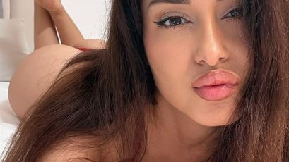 Mellody Live Webcam on SkyPrivate