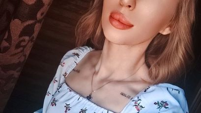 Oksana Guminskaya on SkyPrivate