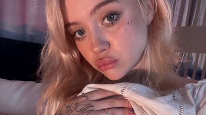 Cassie Blondie on SkyPrivate