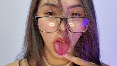 SharonDeluxe on SkyPrivate