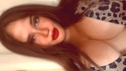 Emeralda on SkyPrivate