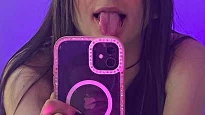 Mia Taylor on SkyPrivate