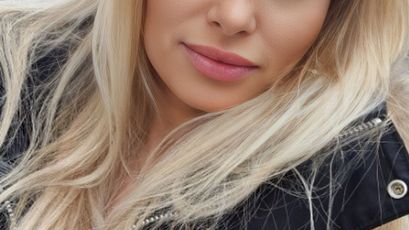 IsaVelvetxxx on SkyPrivate