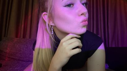 SofiaBrooks on SkyPrivate