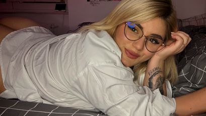 Zara Candy on SkyPrivate