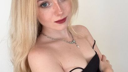 SofiaBrooks - blonde