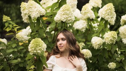 LauraHlot on SkyPrivate