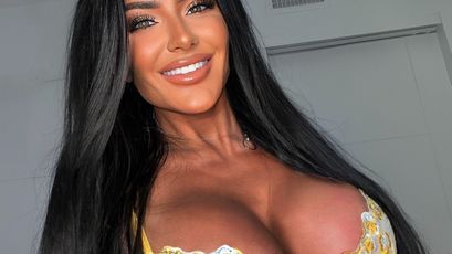 Buff_Barbie on SkyPrivate