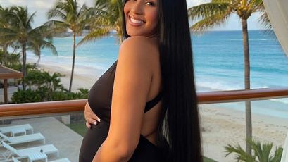 Monet Rose on SkyPrivate