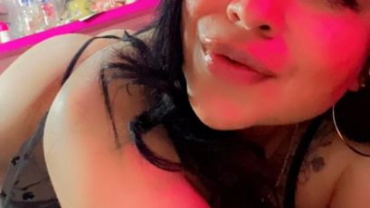 martina milf on SkyPrivate