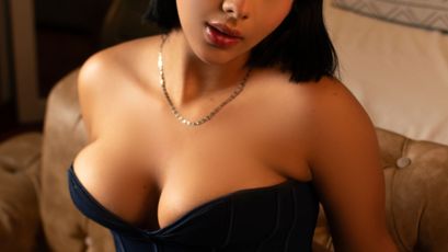 Hilary Queen on SkyPrivate