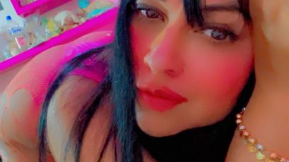 martina milf on SkyPrivate