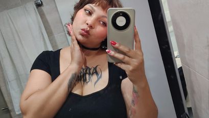 JustYenna on SkyPrivate