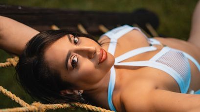 MayraLennis on SkyPrivate