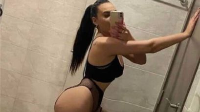Jessica Jolie - striptease