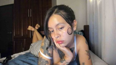 Sara - 18