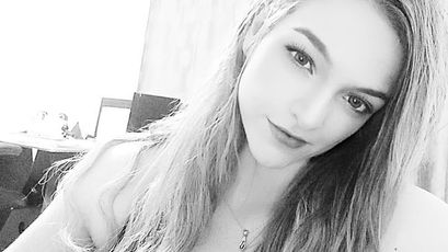 Bella_Belucci on SkyPrivate