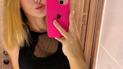 Luna Rozz on SkyPrivate