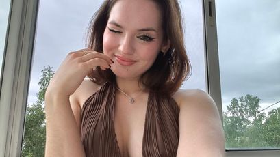 Elizabeth on SkyPrivate