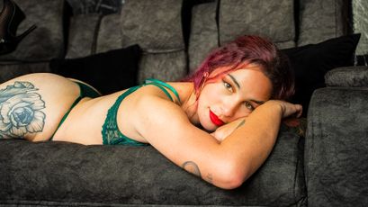 MaxineRoss on SkyPrivate