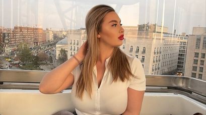 Watch  Marinne live on SkyPrivate