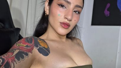 LiaStarLove on SkyPrivate