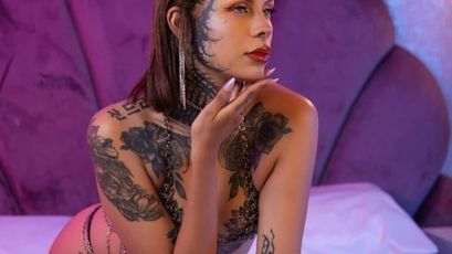 Luna_Rhoades