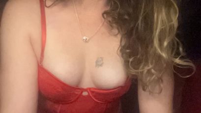 Scottish Bella on SkyPrivate