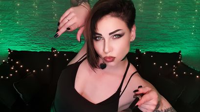 Model - AnnaLu Nylonfetish