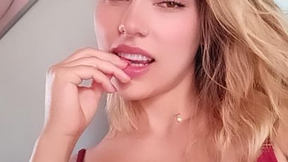Scarlet__Evans_
