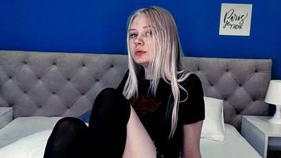 SkyPrivate live sex chat with Chemicaal_cherry