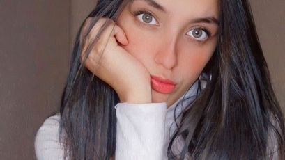Sara - tease