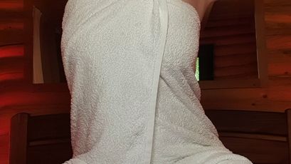 Model - AnnaLu teasedenial