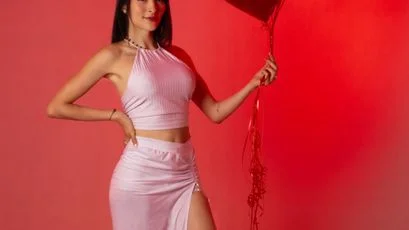 Model - Natasha Garcia Col latina