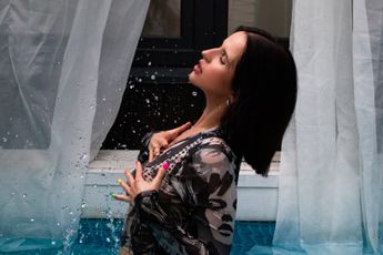 snow_white_huge_tits