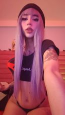 mia_burton