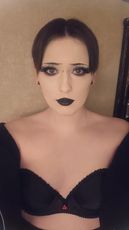 aivey_goth