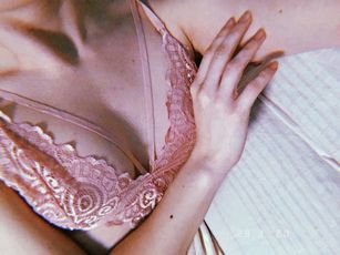 alice_young