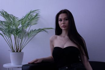 laylamilton