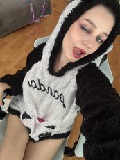 monica