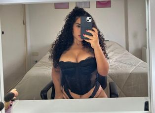miss_velvet_honey