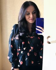 snow_white_huge_tits