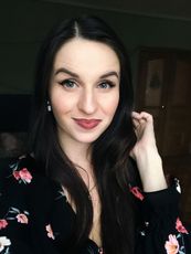 snow_white_huge_tits